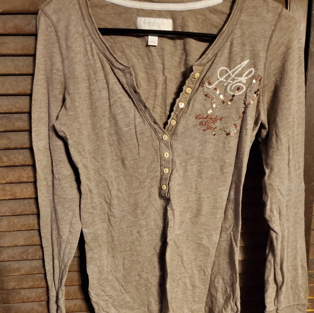 Long sleeve shirt